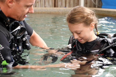Scuba Kids- Padi Bubblemaker Course - Find Attractions 1