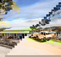 Two Hands Wines 'Flagship Vineyard Experience' - Find Attractions