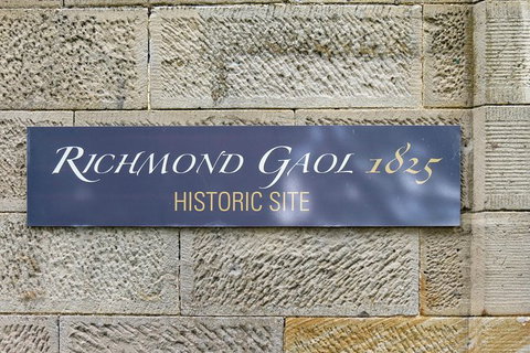 Cruise Ship Special From Hobart: Richmond And Bonorong Wildlife Park Shuttle - Find Attractions 6