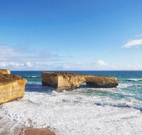 Great Ocean Road  12 Apostles Tour - Find Attractions