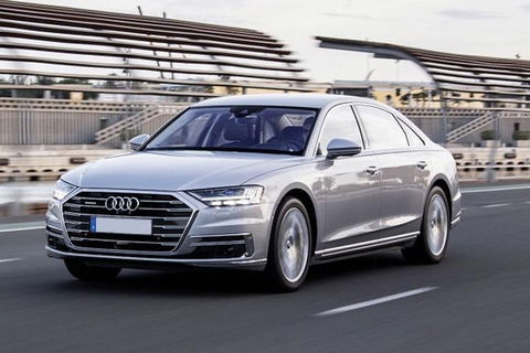Audi A8 Chauffeur Car Melbourne Airport To CBD - Find Attractions 2