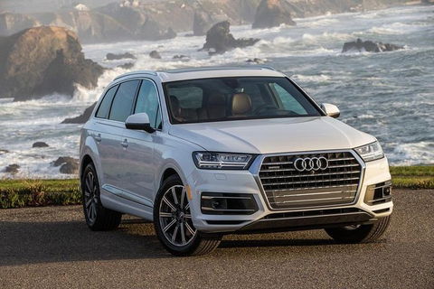 Audi Q7 SUV Melbourne Airport To CBD - Find Attractions 3