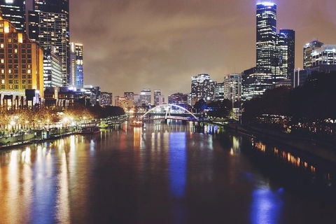 Arrival Private Transfers: Melbourne Airport MEL To Melbourne In Luxury Van - Find Attractions 7