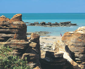Reddell Beach - Find Attractions 0