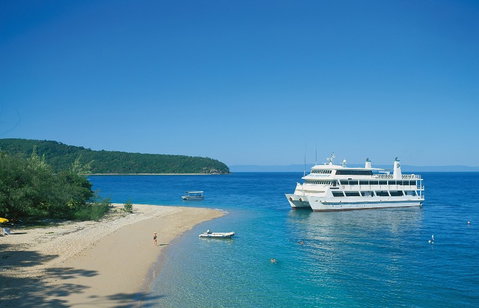 Coral Princess Cruises - Find Attractions 0