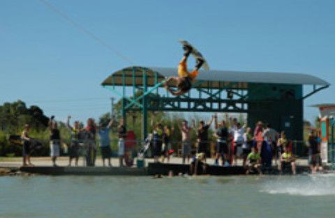 Cable Ski Cairns - Find Attractions 0