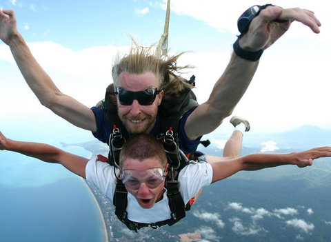 Jump The Beach Cairns - Find Attractions 0