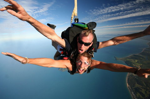 Jump The Beach Cairns - Find Attractions 2
