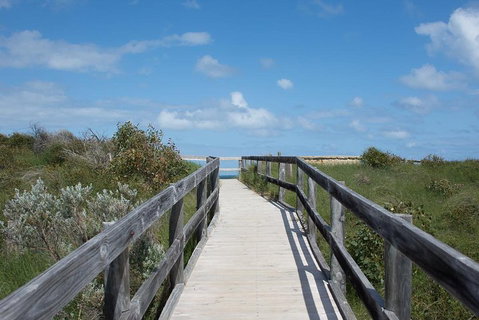 Yanchep & Lancelin - Wildlife, Cave And Sands - Find Attractions 2