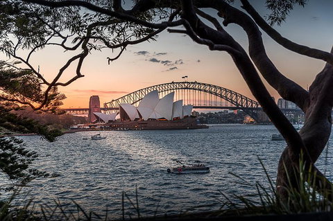 Brilliant Sunset Sydney Harbour And Night Photography Tour - Find Attractions 5