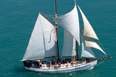 Whitehaven Beach Sailing And Snorkeling Cruise - Find Attractions 5