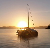2-Night Whitsunday Islands All-Inclusive Sailing Tour from Airlie Beach - Find Attractions