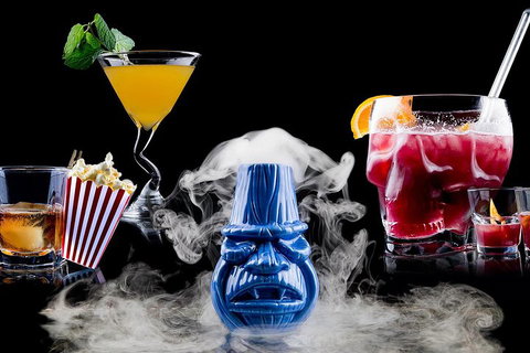 Dracula's Cabaret - Gold Coast - Find Attractions 4