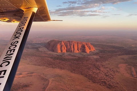 Scenic Flight: Uluru & Kata Tjuta - Find Attractions 1