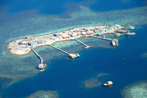 Abrolhos Islands Fixed-Wing Scenic Flight - Find Attractions 3