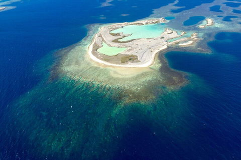 Abrolhos Islands Fixed-Wing Scenic Flight - Find Attractions 4