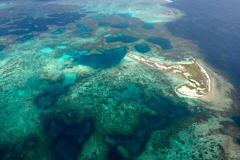 Pink Lake + Abrolhos Islands Scenic Flight - Find Attractions 5