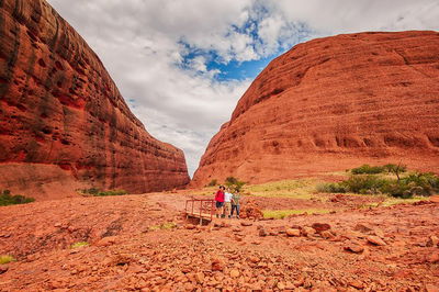 Kata Tjuta Sunrise and Valley of the Winds Half-Day Trip