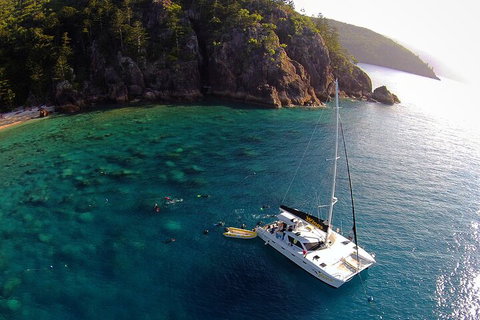 Sail, Snorkel, SUP & Kayak Charter Whitsundays - Find Attractions 2