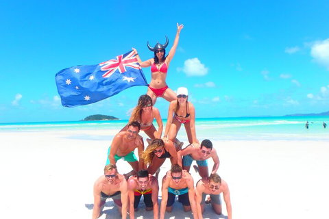 Sail, Snorkel, SUP & Kayak Charter Whitsundays - Find Attractions 3