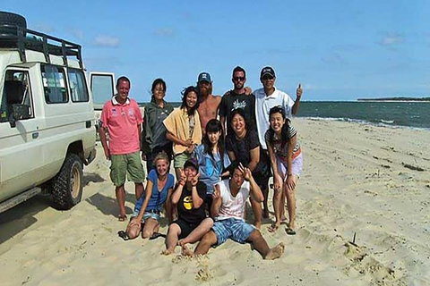 Full-Day Moreton Island 4x4 Sightseeing Tour - Find Attractions 1