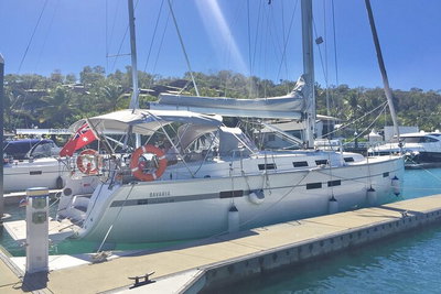 Sailing Curlew Escape on Moreton Bay