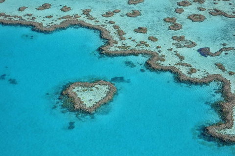 Reef And Island Scenic Flight From Airlie Beach - Find Attractions 5