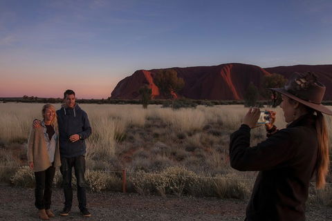 Highlights Of Uluru Including Sunrise And Breakfast - Find Attractions 4