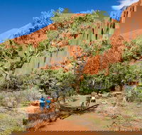 Full Uluru Base Walk at Sunrise Including breakfast - Find Attractions