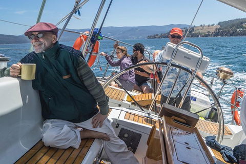 Half-Day Sailing On The Derwent River From Hobart - Find Attractions 2