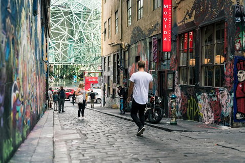 Melbourne Laneways And Waterways - Find Attractions 0