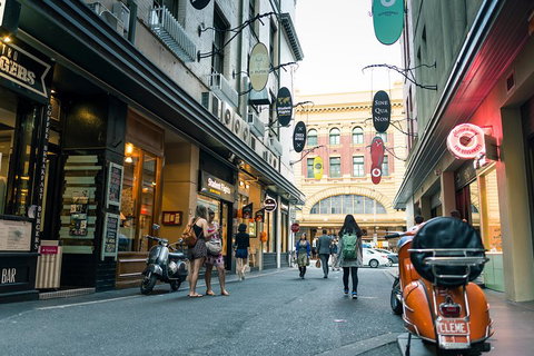 Melbourne Laneways And Waterways - Find Attractions 3