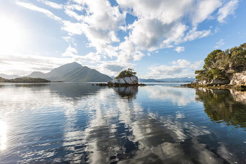 Southwest Tasmania Wilderness Experience: Fly Cruise And Walk Including Lunch - Find Attractions 5