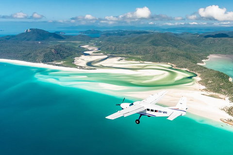 Scenic Flight - Great Barrier Reef, Heart Reef, Whitehaven Beach & Hill Inlet! - Find Attractions 5