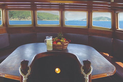 2 Night Whitsunday Islands Cruise On New Horizon From Airlie Beach - Find Attractions 0