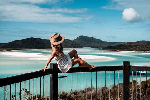2 Night Whitsunday Islands Cruise On New Horizon From Airlie Beach - Find Attractions 1
