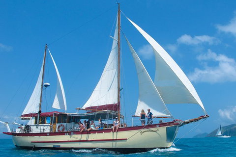 2-Day Whitsundays Sailing Adventure: Summertime - Find Attractions 1