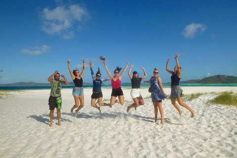 2-Day Whitsundays Sailing Adventure: Summertime - Find Attractions 2