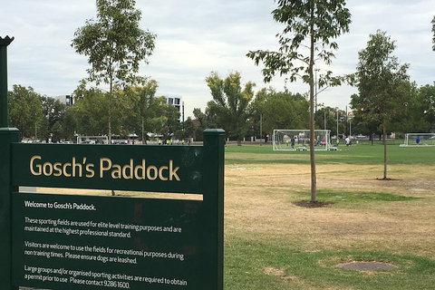 Melbourne Sports Walk - Find Attractions 2