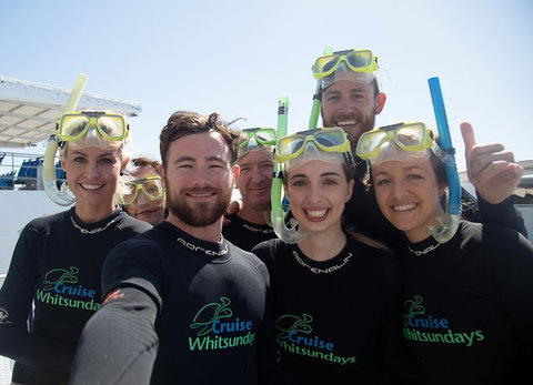 Great Barrier Reef Day Cruise To Reefworld - Find Attractions 4