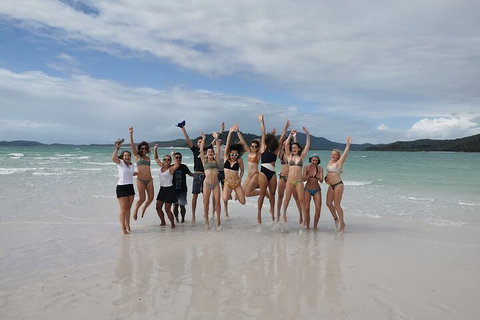 2-Night Whitsundays Sailing Cruise Incl. Whitehaven Beach & Great Barrier Reef - Find Attractions 4