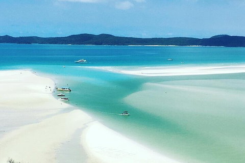 2-Night Whitsundays Sailing Cruise Incl. Whitehaven Beach & Great Barrier Reef - Find Attractions 5