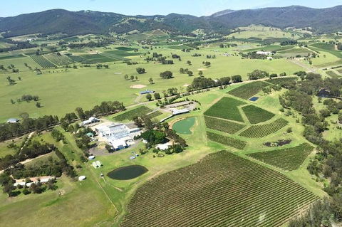 Helicopter Tour Of Hunter Valley In New South Wales With Lunch - Find Attractions 4