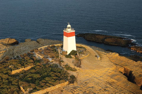 Hobart Sightseeing Cruise Including Iron Pot Lighthouse - Find Attractions 1
