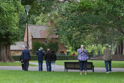 Small-Group Melbourne Sightseeing Tour - Find Attractions 1