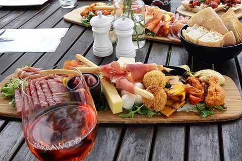 CHEVY CONVERTIBLE Package For 4 -Wine Lunch Cheese & Chocolate From Yarra Valley - Find Attractions 0