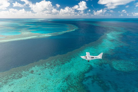 Scenic Flight - Great Barrier Reef, Heart Reef, Whitehaven Beach & Hill Inlet! - Find Attractions 3