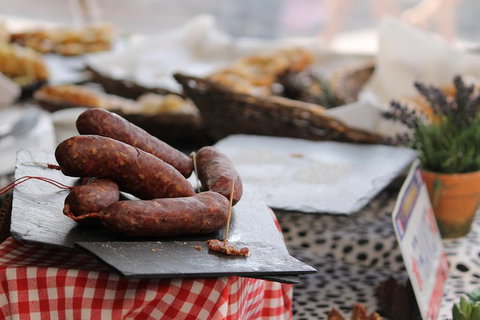 Eumundi Markets And Sunshine Coast Day Trip From Brisbane - Find Attractions 2