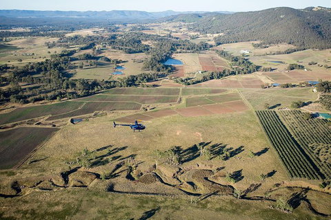 Private Helicopter Flight To Hunter Valley With A La Carte Lunch - For 2 - Find Attractions 5
