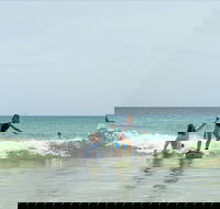 Private Beginners Surf Lessons Noosa World Surf Reserve - Find Attractions